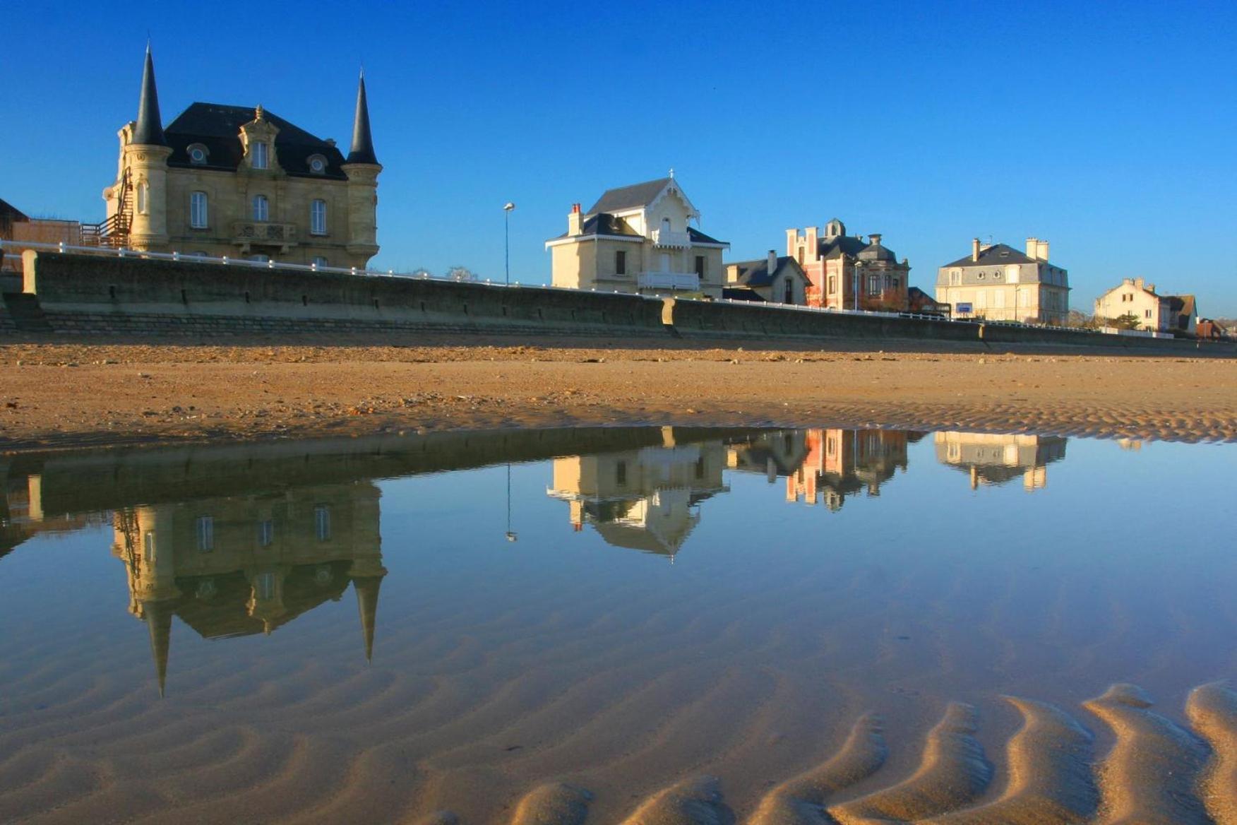Tilly-sur-Seulles Magnifique Chateau Renove Proche Bourg Grand Parc Belle Terrasse Billard, Ping Pong, Proche Bayeux Et Plages Du Debarquement מראה חיצוני תמונה