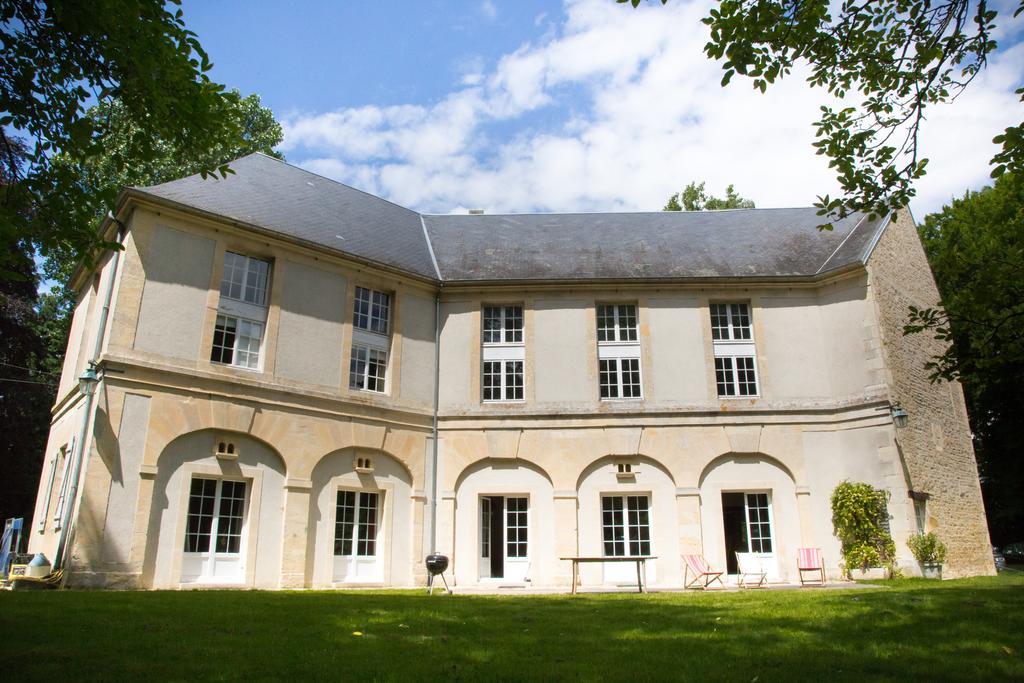 Tilly-sur-Seulles Magnifique Chateau Renove Proche Bourg Grand Parc Belle Terrasse Billard, Ping Pong, Proche Bayeux Et Plages Du Debarquement מראה חיצוני תמונה